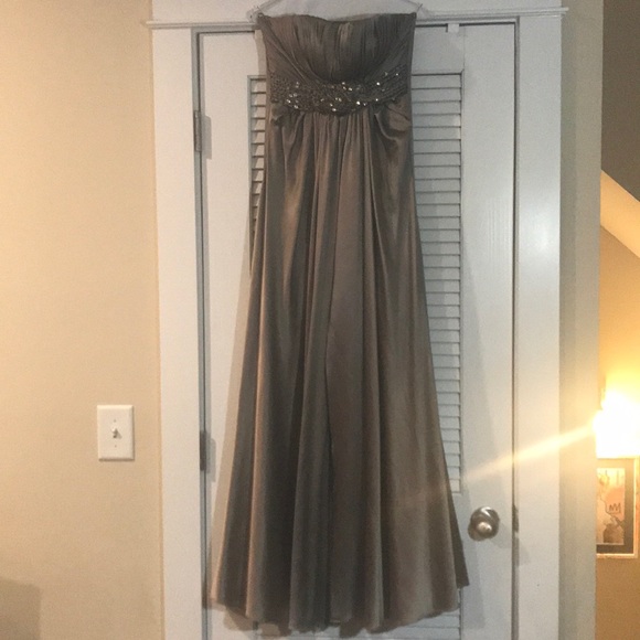 Coniefox Strapless Embellished Evening Gown - Picture 2 of 7